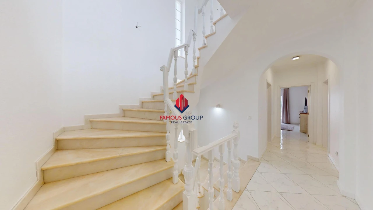 Moradia T4 para Venda em Lagoa e Carvoeiro Foto 33