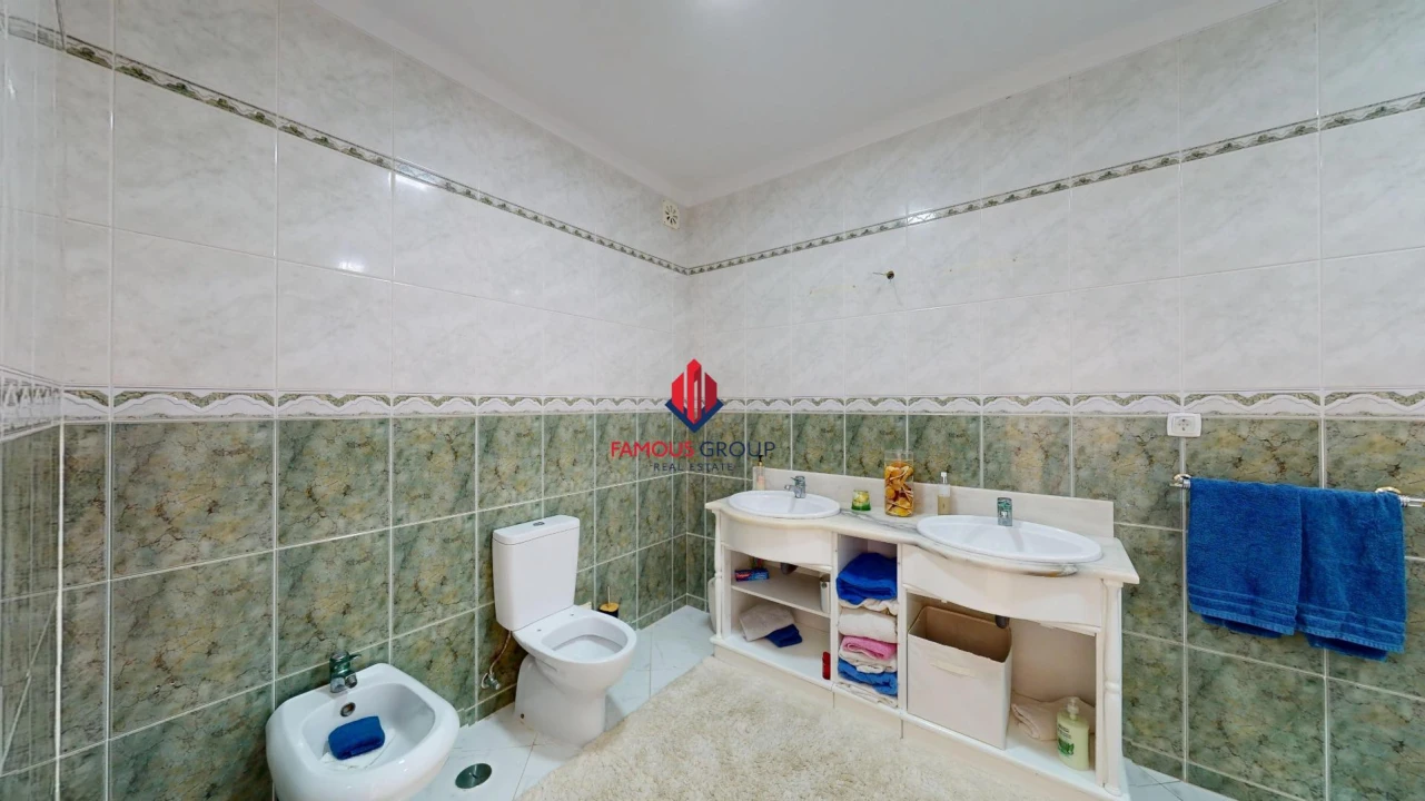 Moradia T4 para Venda em Lagoa e Carvoeiro Foto 47