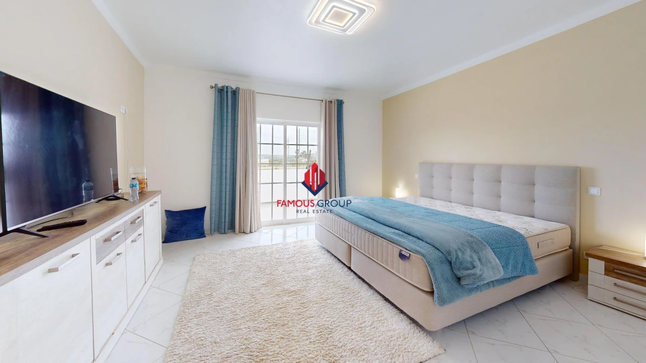 Moradia T4 para Venda em Lagoa e Carvoeiro Foto 50