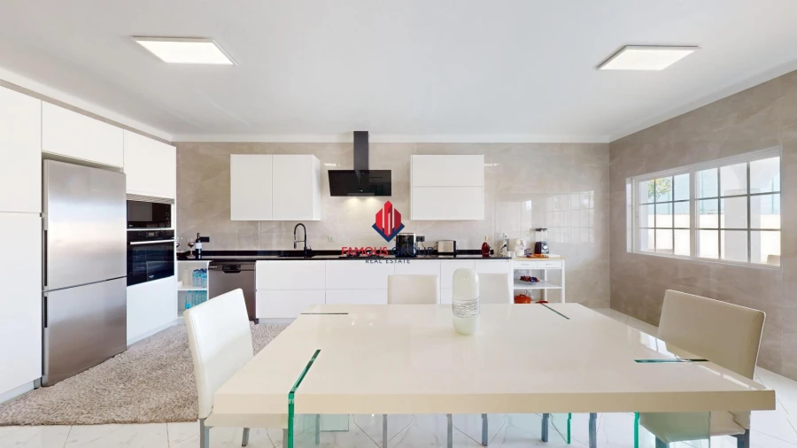 Moradia T4 para Venda em Lagoa e Carvoeiro Foto 10