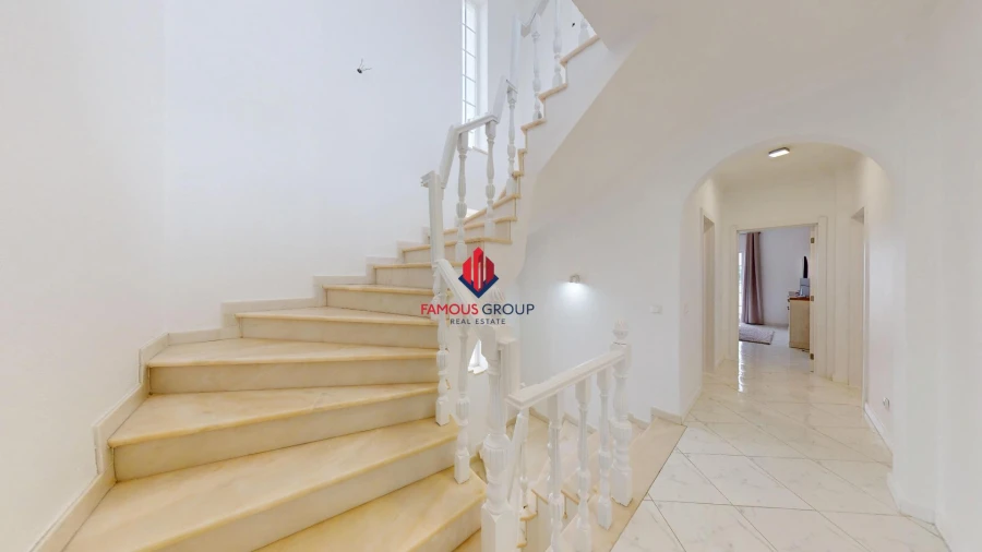 Moradia T4 para Venda em Lagoa e Carvoeiro Foto 33