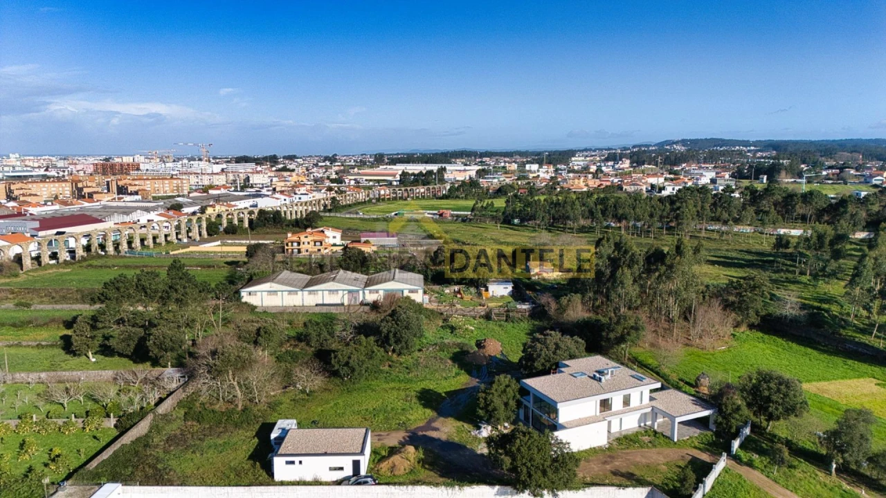 Moradia T4 para Venda em Póvoa de Varzim, Beiriz e Argivai Foto 6