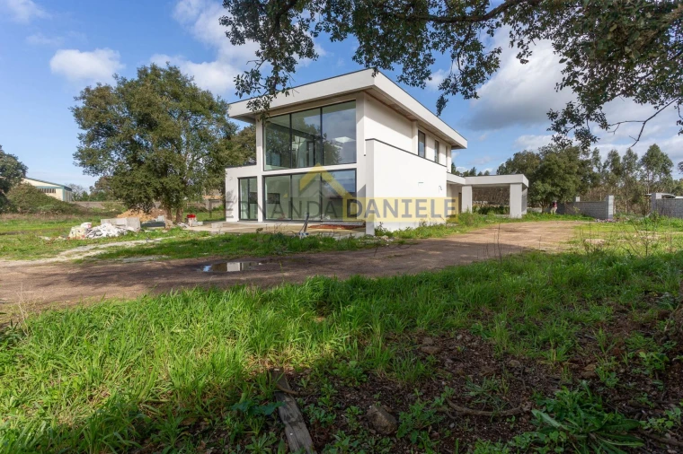 Moradia T4 para Venda em Póvoa de Varzim, Beiriz e Argivai Foto 5