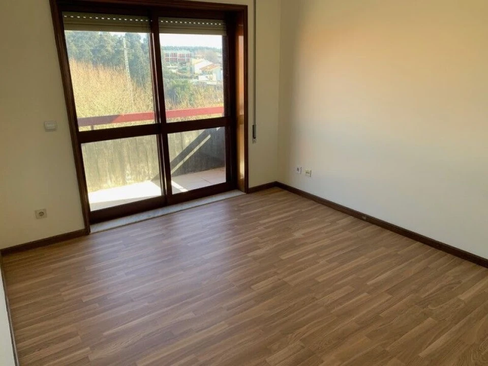 Apartamento T2 para Venda em Moreira Foto 14