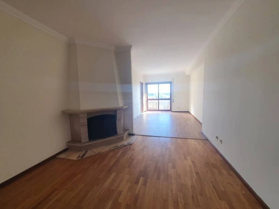 Apartamento T2 para Venda em Moreira Foto 3