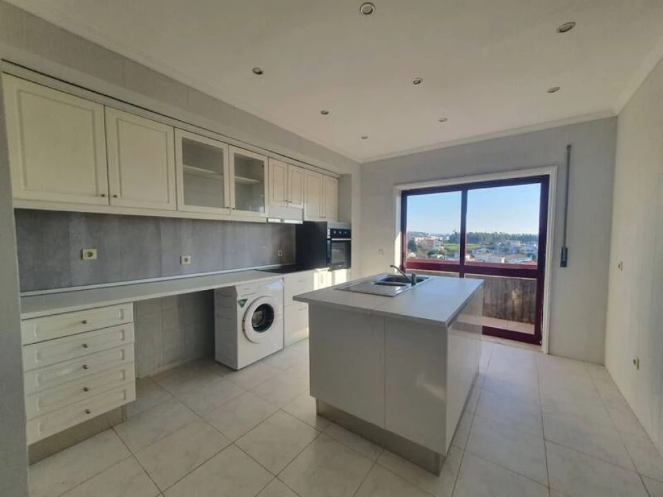 Apartamento T2 para Venda em Moreira Foto 7