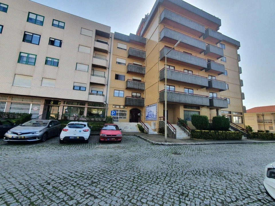 Apartamento T2 para Venda em Moreira Foto 20