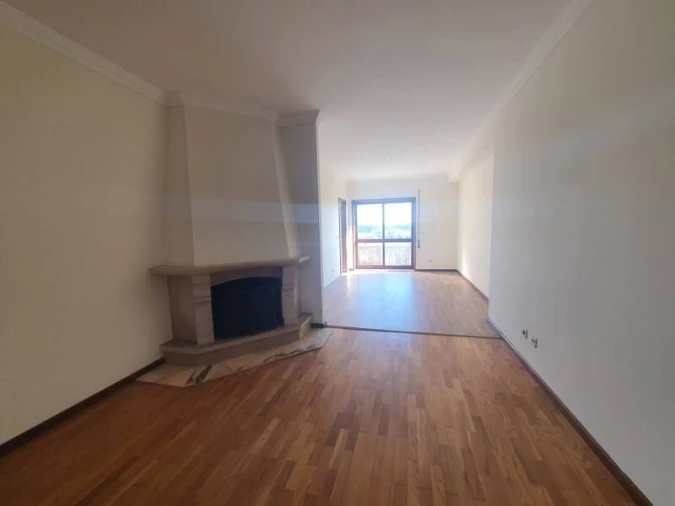 Apartamento T2 para Venda em Moreira Foto 3
