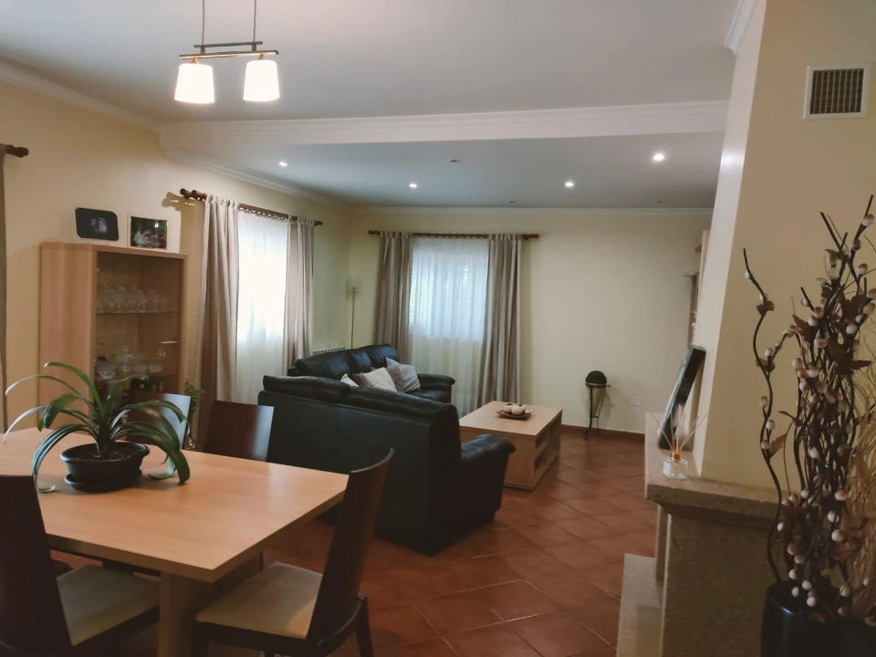 Moradia T3 para Venda em São Cipriano Foto 36
