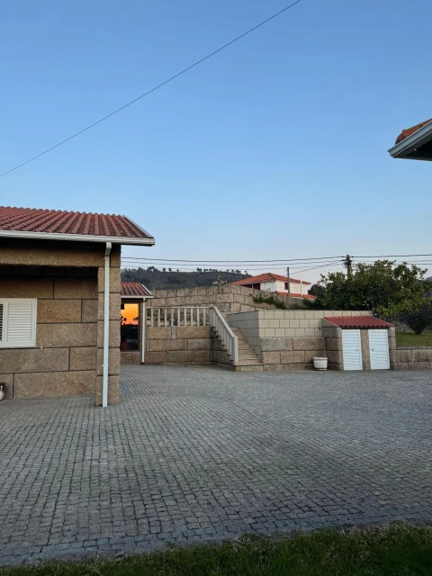 Moradia T3 para Venda em São Cipriano