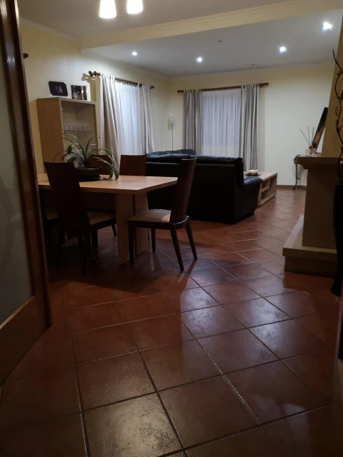 Moradia T3 para Venda em São Cipriano