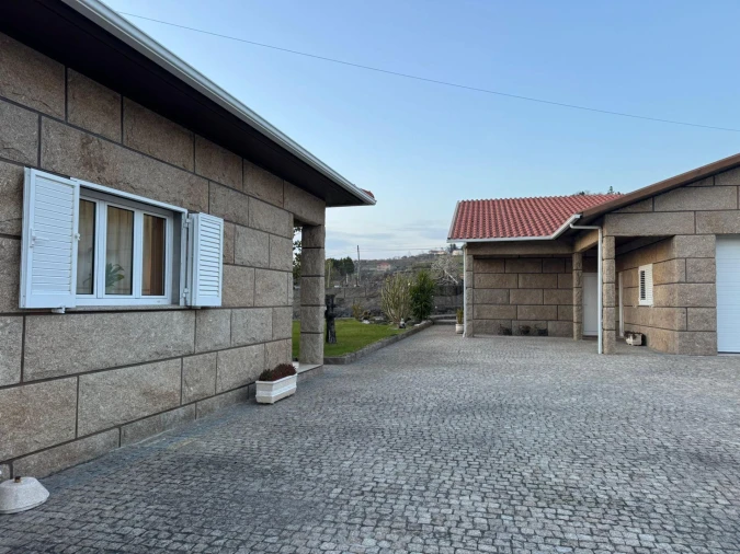 Moradia T3 para Venda em São Cipriano Foto 13