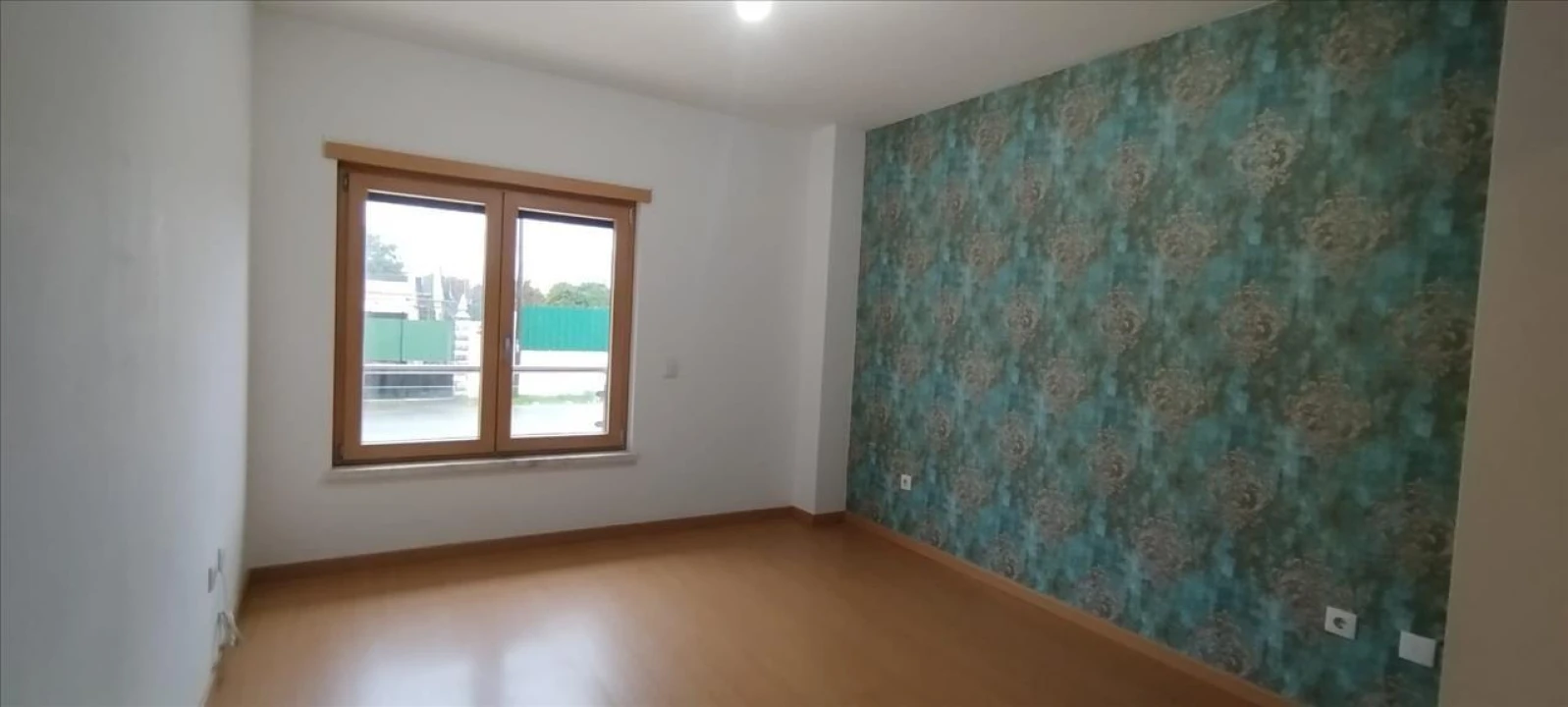 Apartamento T4 para Venda em Pinhal Novo Foto 9