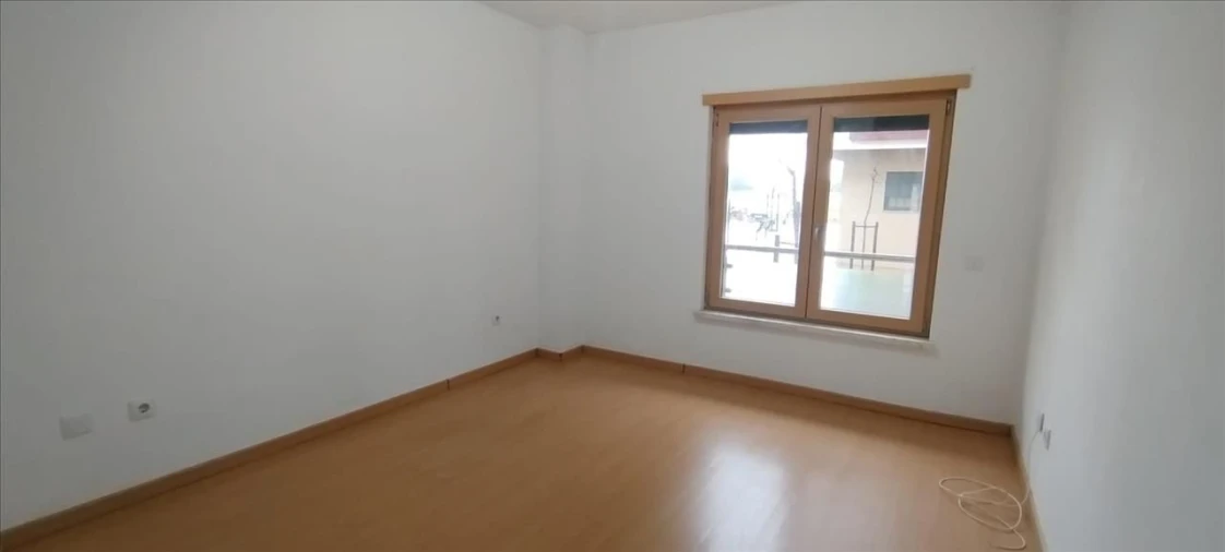 Apartamento T4 para Venda em Pinhal Novo Foto 11