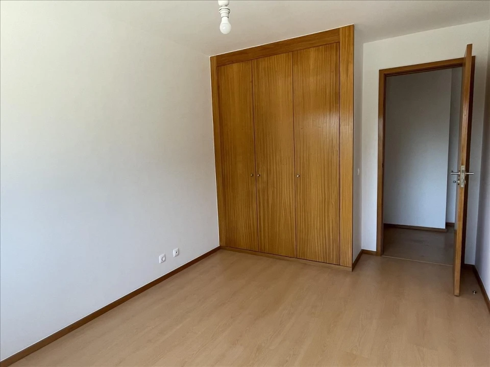 Apartamento T3 para Venda em Moreira Foto 10