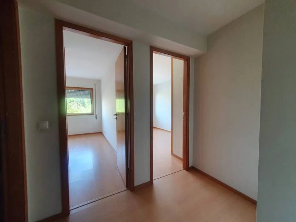 Apartamento T3 para Venda em Moreira Foto 5