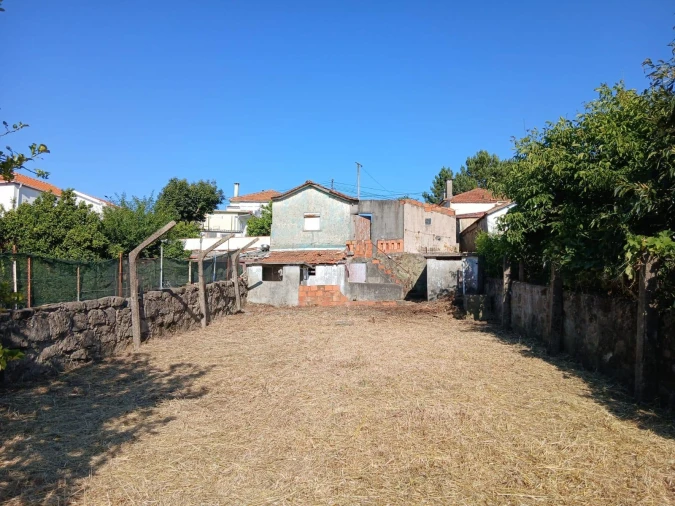Terreno para Venda em Mafamude e Vilar do Paraíso Foto 1