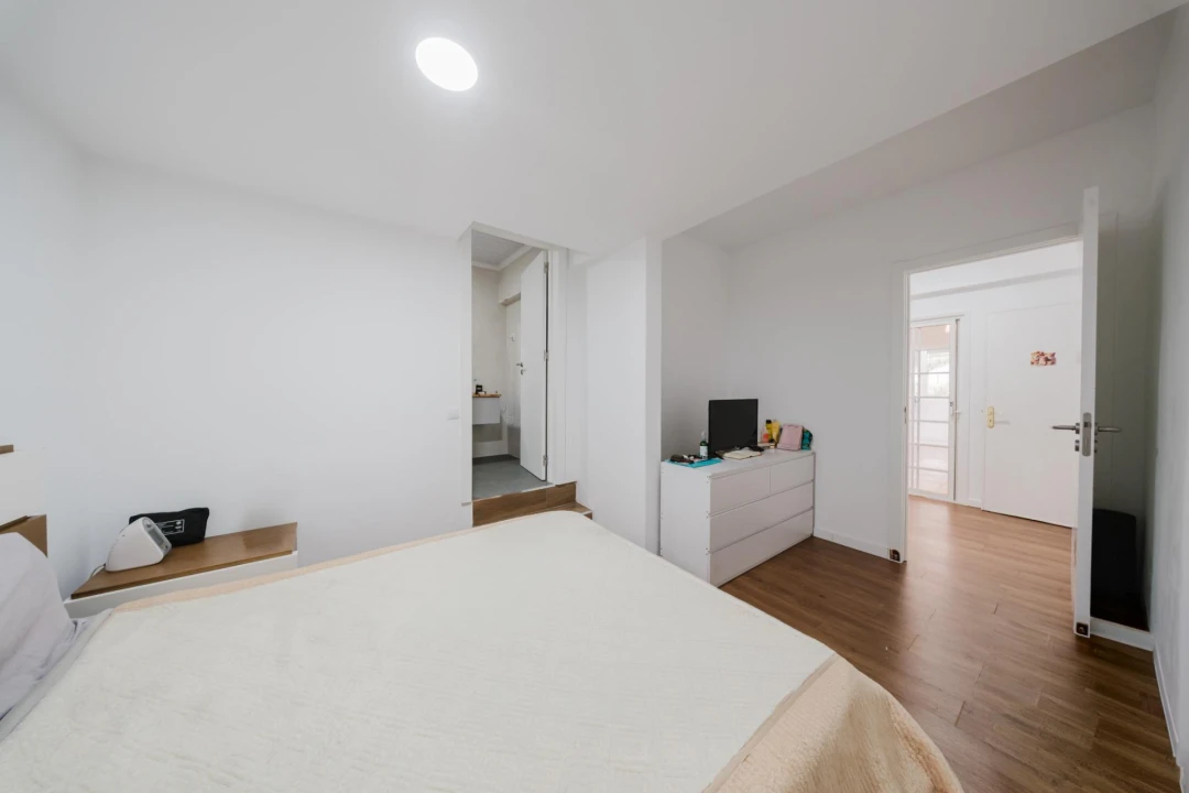 Apartamento T3 para Venda em Póvoa de Santo Adrião e Olival Basto Foto 12