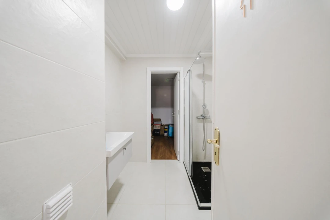 Apartamento T3 para Venda em Póvoa de Santo Adrião e Olival Basto Foto 13