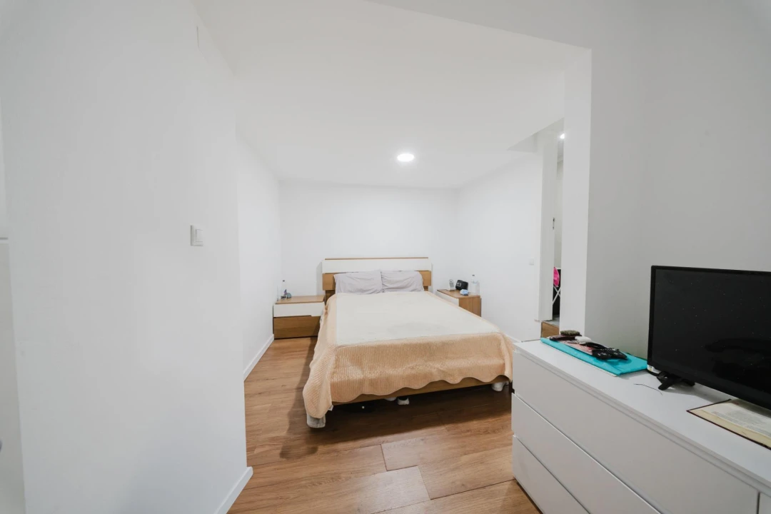 Apartamento T3 para Venda em Póvoa de Santo Adrião e Olival Basto Foto 9