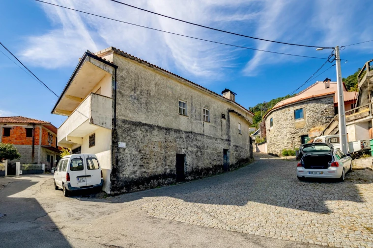 Moradia T5 para Venda em Sedielos Foto 3