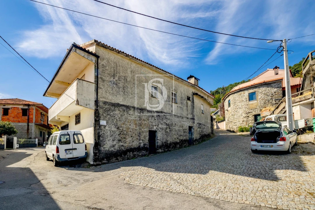 Moradia T5 para Venda em Sedielos Foto 3