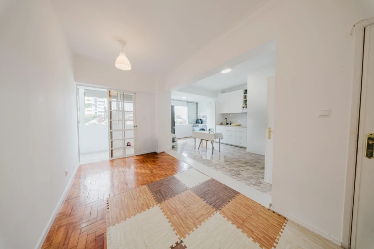 Apartamento T3 para Venda em Póvoa de Santo Adrião e Olival Basto