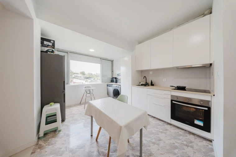 Apartamento T3 para Venda em Póvoa de Santo Adrião e Olival Basto Foto 15