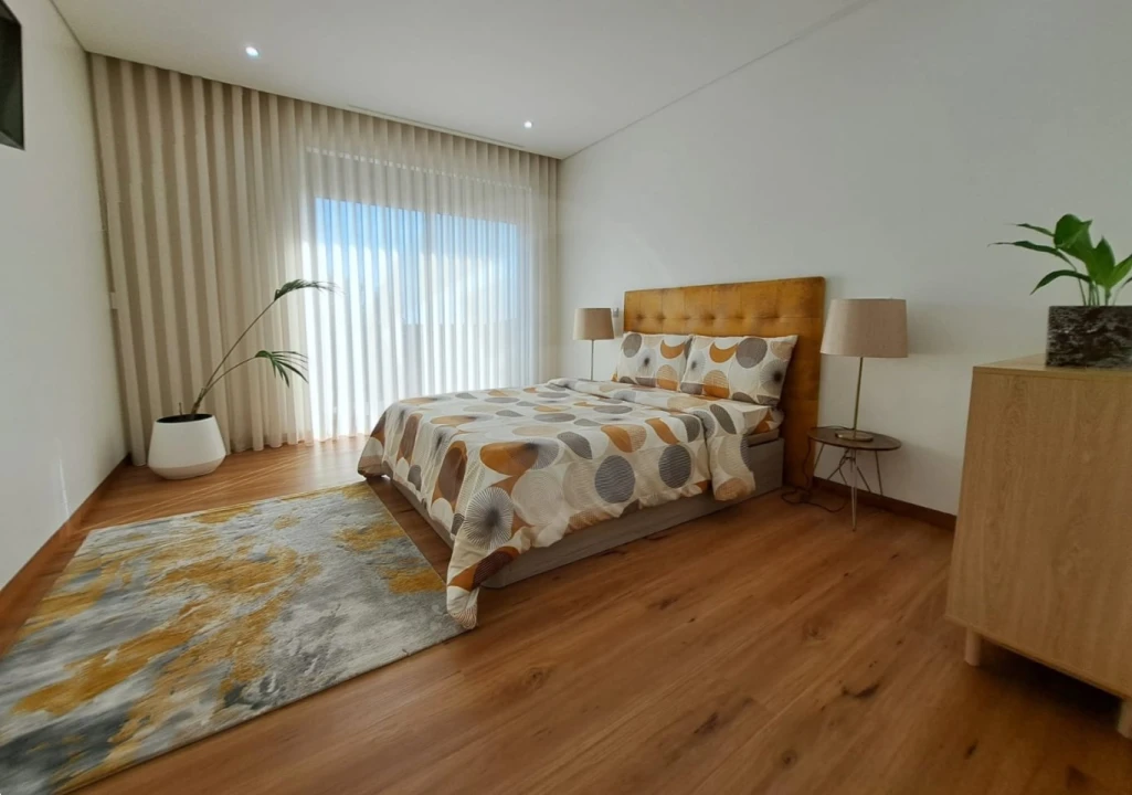 Moradia T4 para Venda em Aver-O-Mar, Amorim e Terroso Foto 16