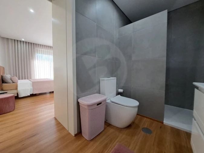 Moradia T4 para Venda em Aver-O-Mar, Amorim e Terroso Foto 14