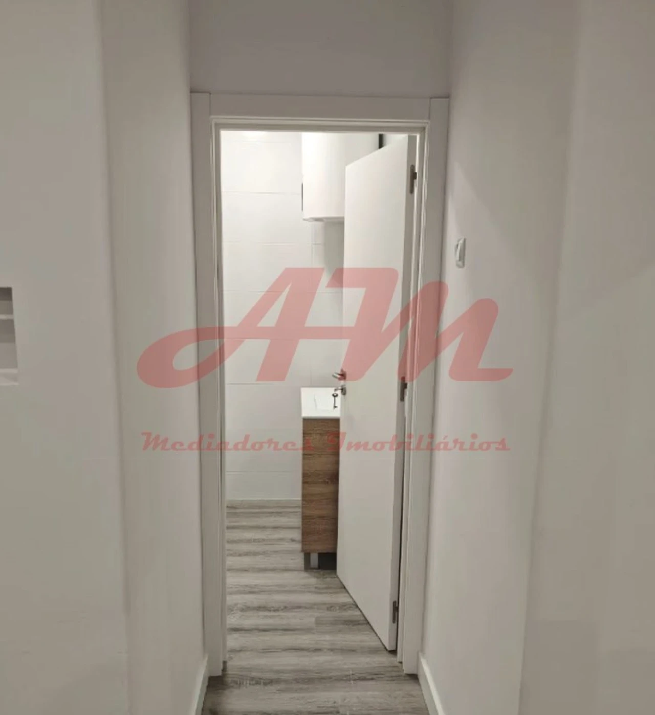 Apartamento T1 para Venda em Venteira Foto 4