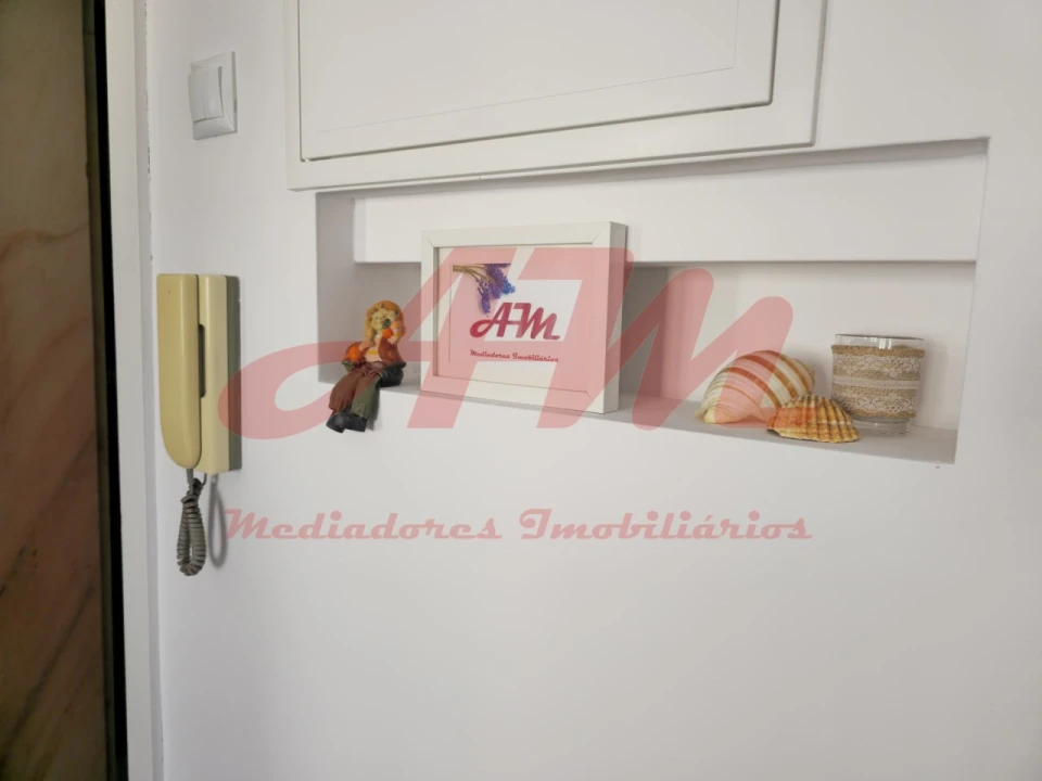 Apartamento T1 para Venda em Venteira Foto 3