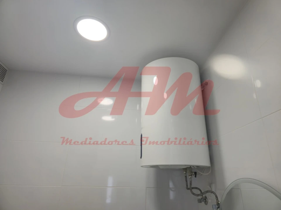 Apartamento T1 para Venda em Venteira Foto 21