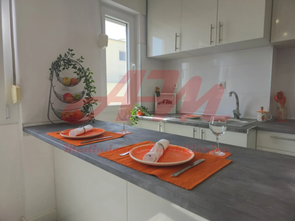 Apartamento T1 para Venda em Venteira Foto 11