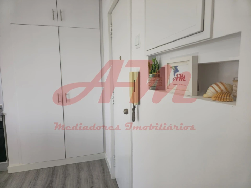 Apartamento T1 para Venda em Venteira Foto 32