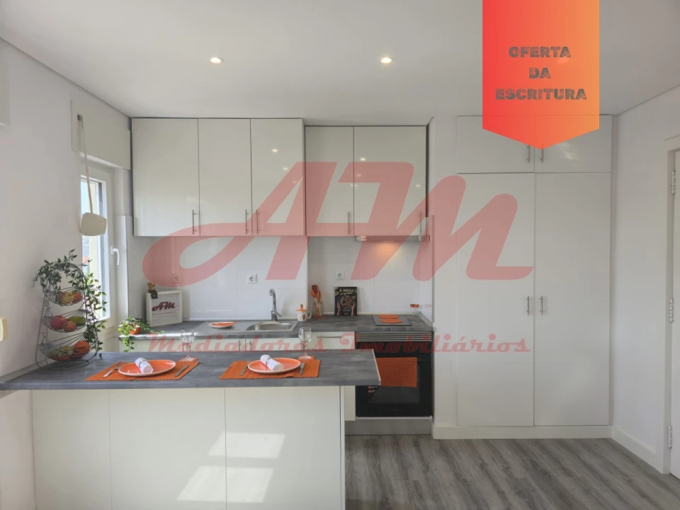 Apartamento T1 para Venda em Venteira Foto 1