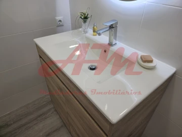 Apartamento T1 para Venda em Venteira