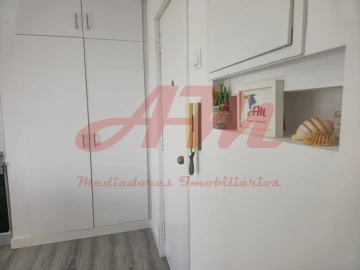Apartamento T1 para Venda em Venteira