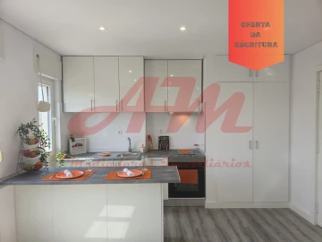 Apartamento T1 para Venda em Venteira