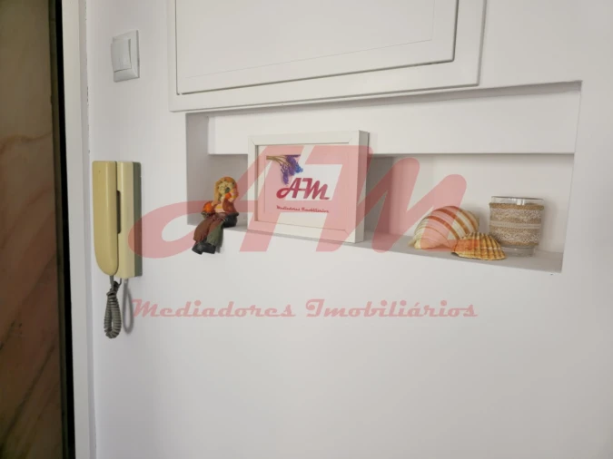Apartamento T1 para Venda em Venteira Foto 3