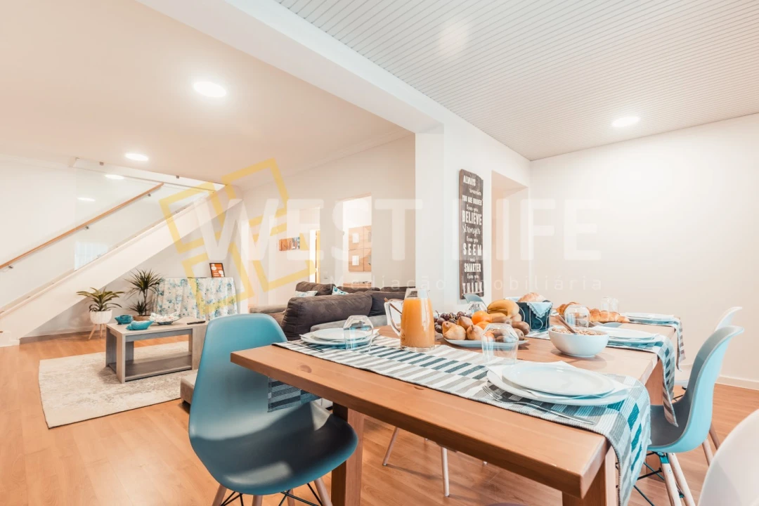 Moradia T7 para Venda em Silveira Foto 6