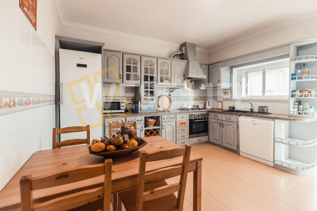 Moradia T7 para Venda em Silveira Foto 7