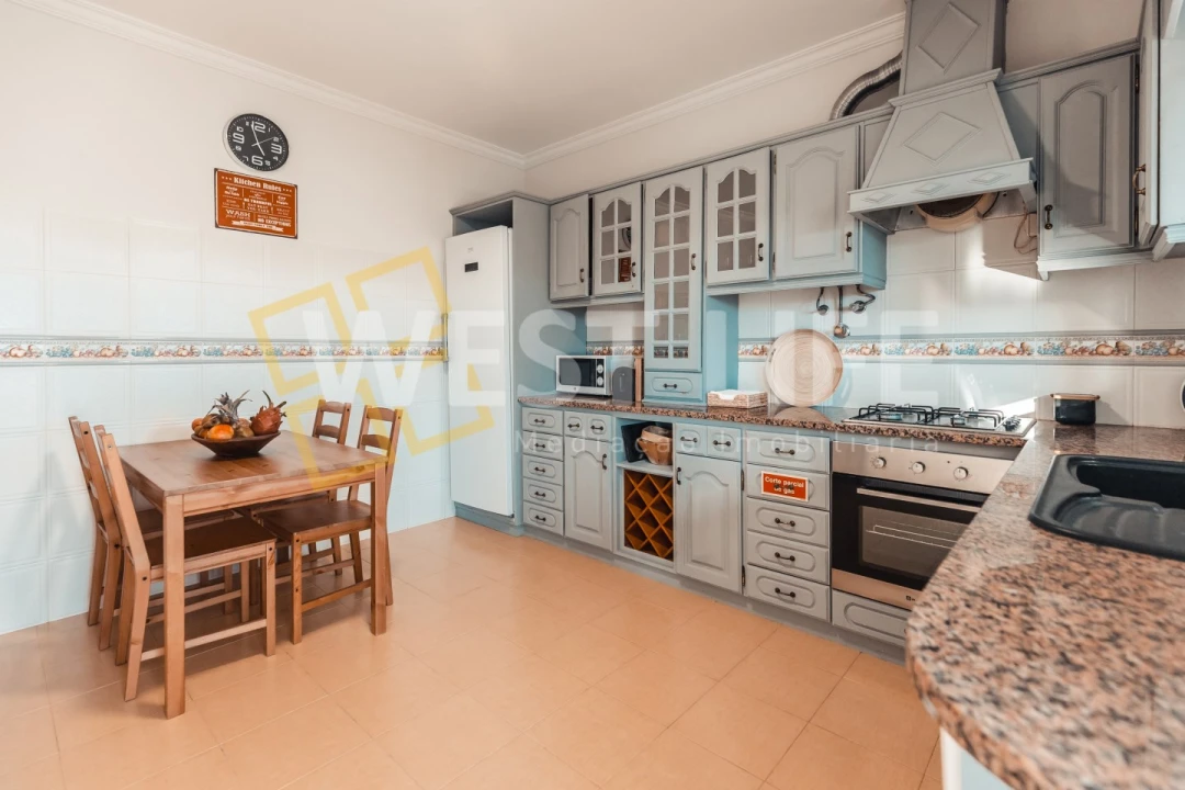 Moradia T7 para Venda em Silveira Foto 8