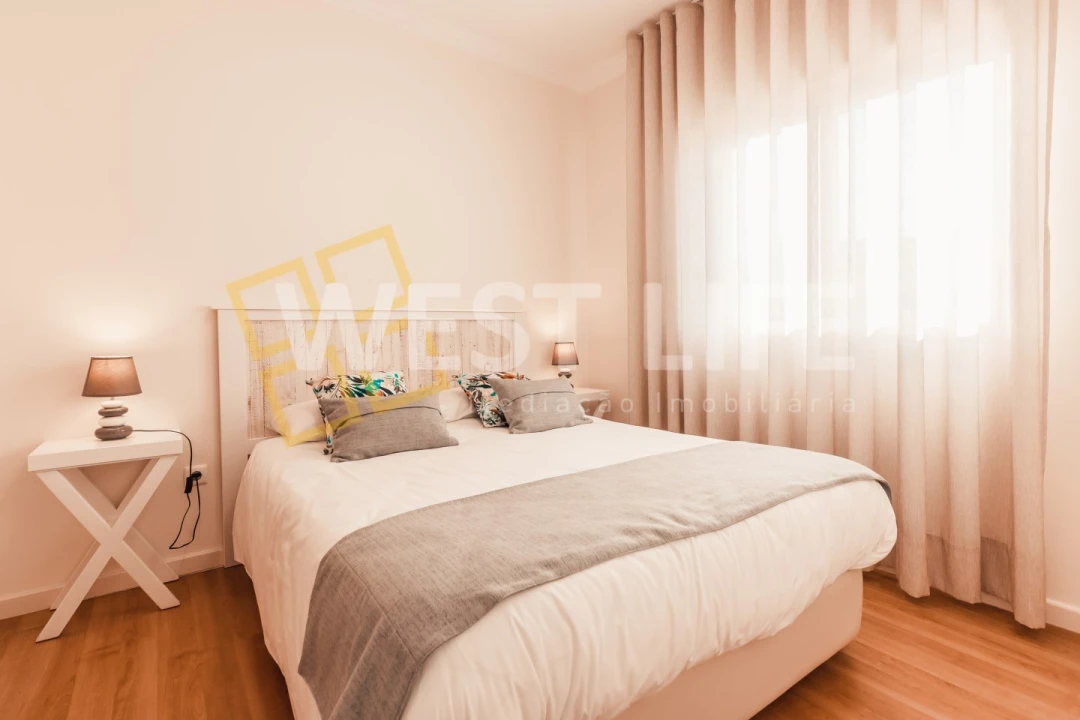 Moradia T7 para Venda em Silveira Foto 11