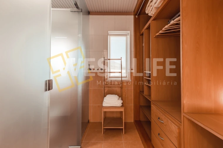 Moradia T7 para Venda em Silveira Foto 15