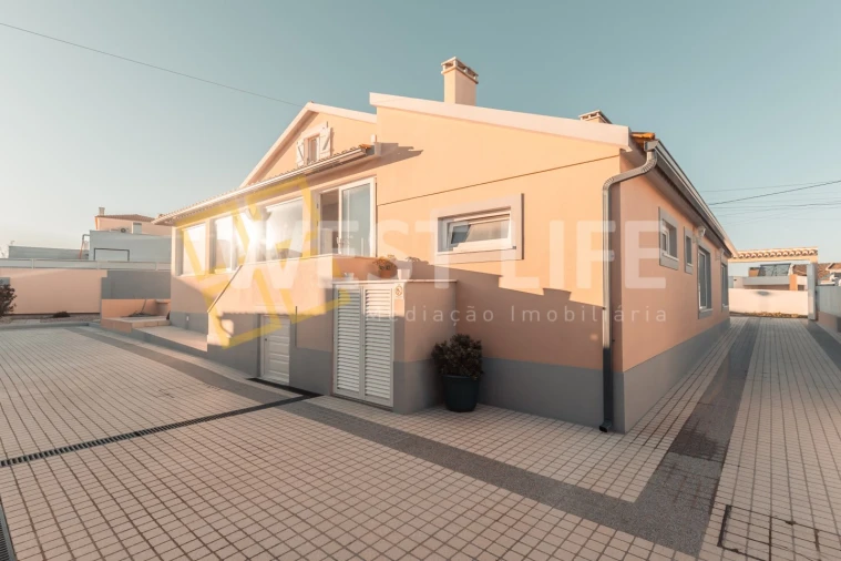 Moradia T7 para Venda em Silveira Foto 20