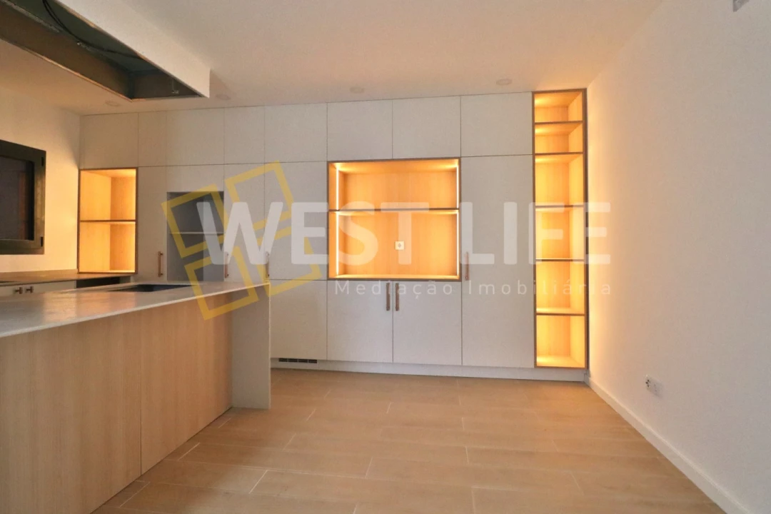 Moradia T4 para Venda em Silveira Foto 3