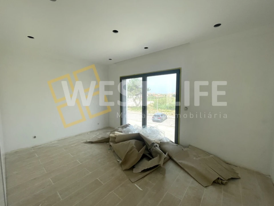 Moradia T4 para Venda em Silveira Foto 18