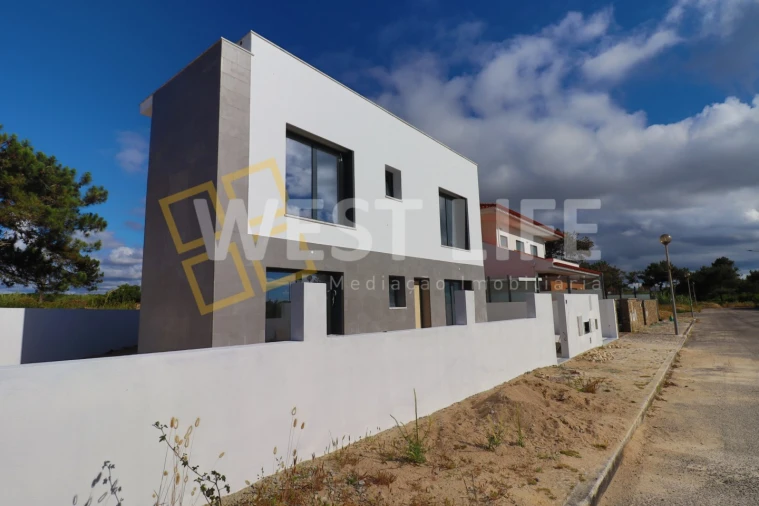 Moradia T4 para Venda em Silveira