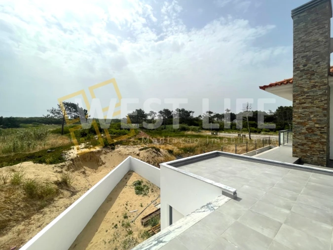 Moradia T4 para Venda em Silveira Foto 26